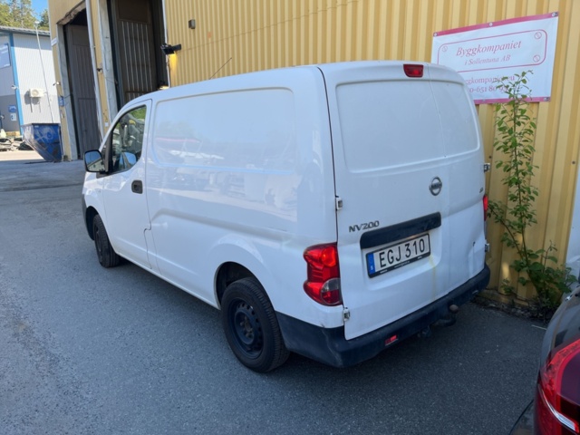 1085937-3 Nissan NV200 Van -2014