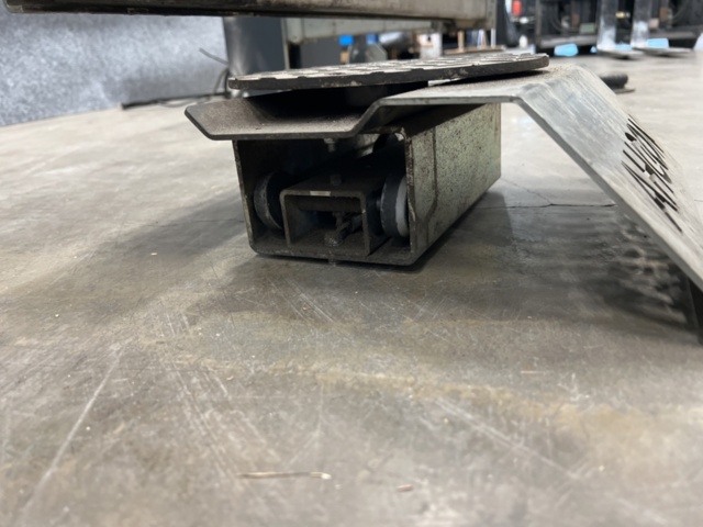 1208654-6 Wheel centering lift WLC 700 AHCON