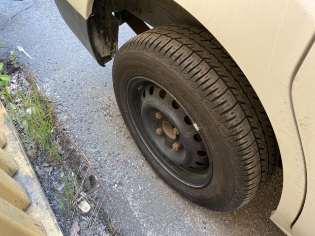 1085937-9 Nissan NV200 Van -2014