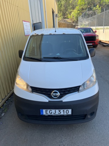 1085937-14 Nissan NV200 Van -2014