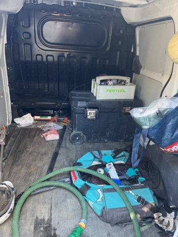 1085937-25 Nissan NV200 Van -2014