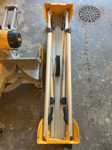 1085940-8 Cut & miter saw including stand - DeWalt DW712-QS