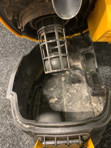 1208728-8 Wet/dry vacuum cleaner Dewalt DC500 -GB/QW
