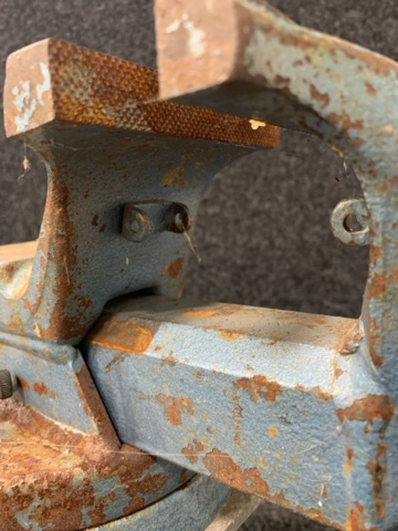 1208731-6 Bench vise Matador 120