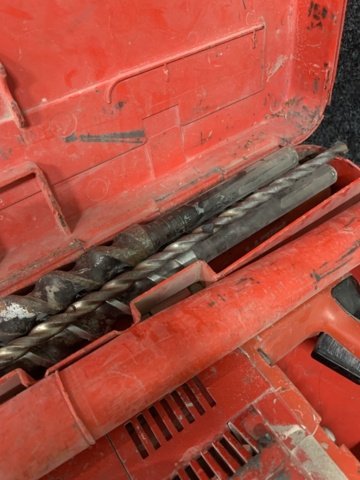 1208732-9 Car machine Hilti TE92