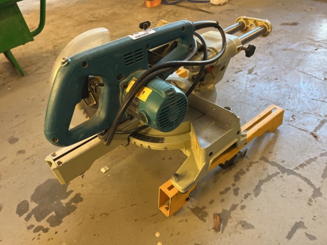 1085965-2 Cut & miter saw Makita LS0714 - 2018