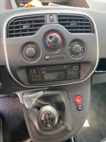 1085976-22 Renault Kangoo Express 1.5 dCi - 2014