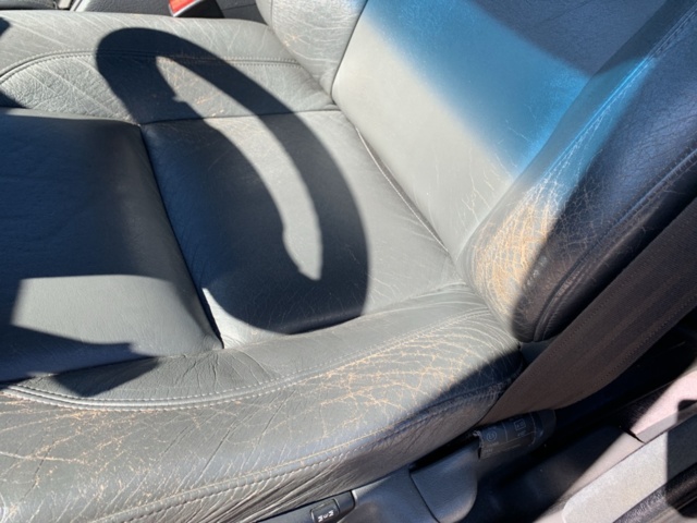 1208276-30 Volvo 960 Estate -1996