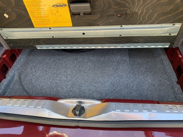 1208276-65 Volvo 960 Estate -1996