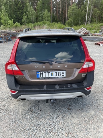 1121544-4 Volvo XC70 -2013