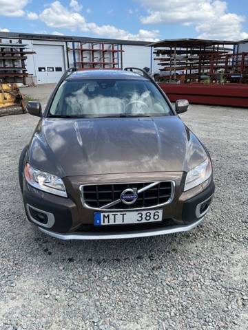 1121544-8 Volvo XC70 -2013