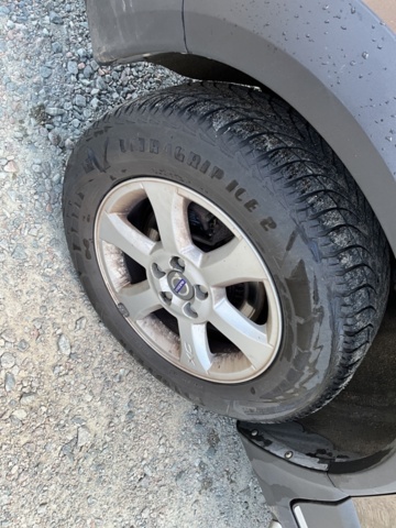 1121544-11 Volvo XC70 -2013