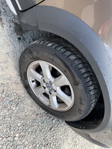 1121544-12 Volvo XC70 -2013