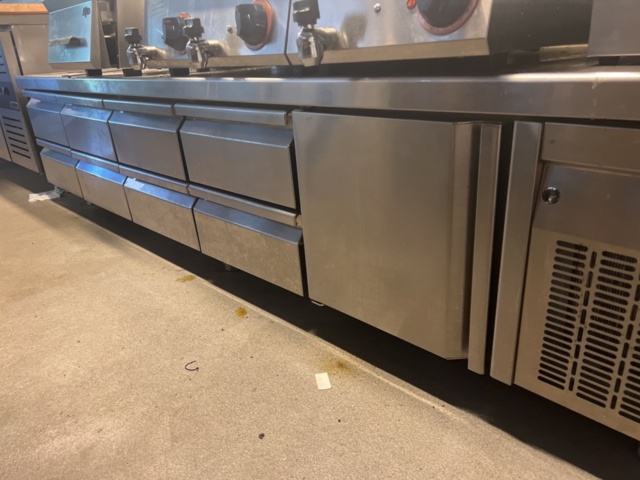 1144486-11 Grill cooler Coreco with 8 drawers Coreco MFB-270-C - 2013