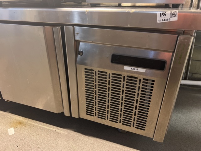 1144486-12 Grill cooler Coreco with 8 drawers Coreco MFB-270-C - 2013