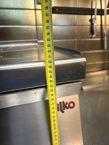 1144462-4 Silko stainless steel storage box with work surface and various contents