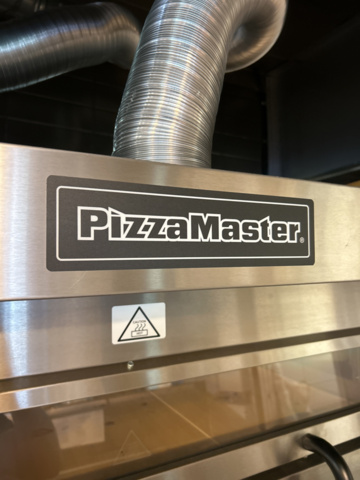 1144466-7 Pizza oven Pizzamaster PM732ED with stand on wheels