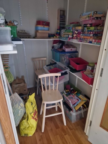 1150621-13 All loose furniture and toys