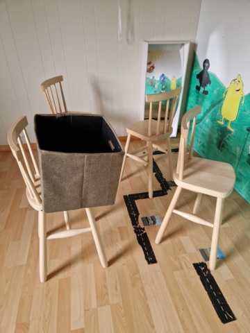 1150621-16 All loose furniture and toys