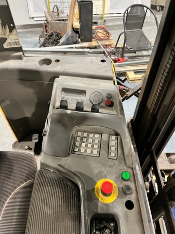 1199907-19 Truck Atlet UNS140DTFVRC570 - 2007