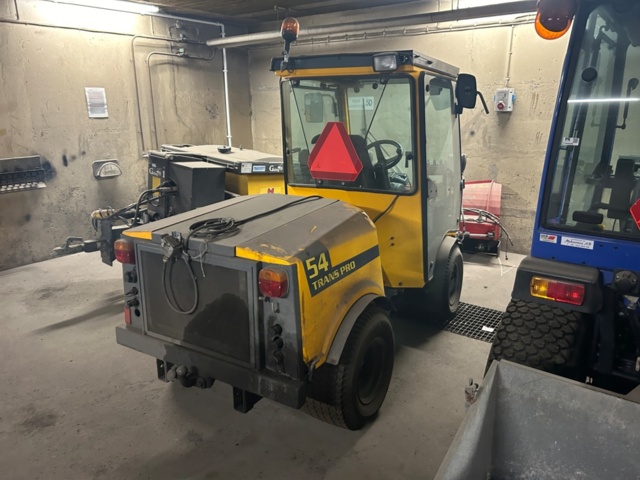 1144547-2 Tool carrier Belos Trans Pro 54 - 2004