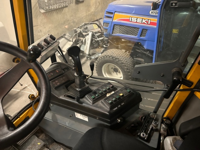 1144547-7 Tool carrier Belos Trans Pro 54 - 2004