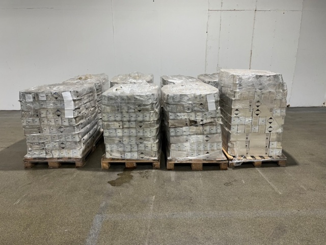 1209934-3 Hand alcohol approximately 8500 bottles - DAX Alcogel Pear & lily