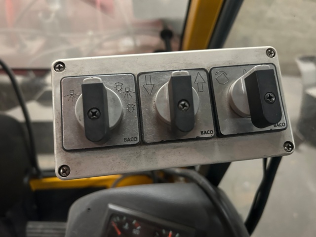 1144547-12 Tool carrier Belos Trans Pro 54 - 2004