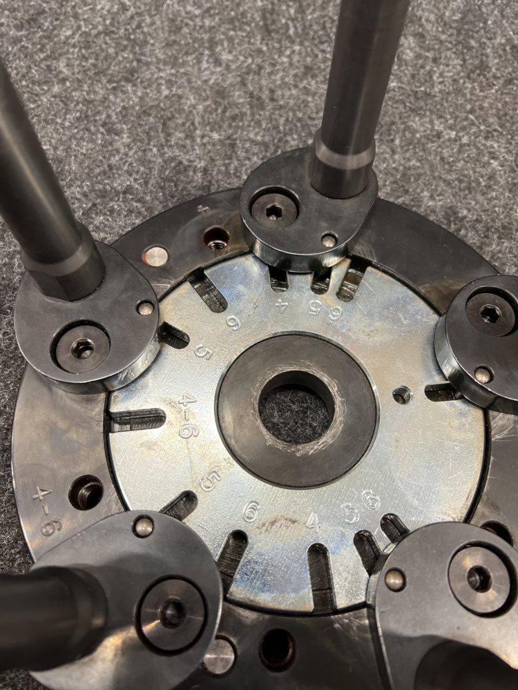 1208664-11 Finger plate for balancing machine