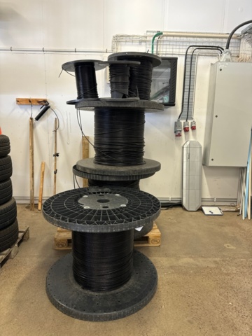 1150649-2 About 10 drums with fiber cable