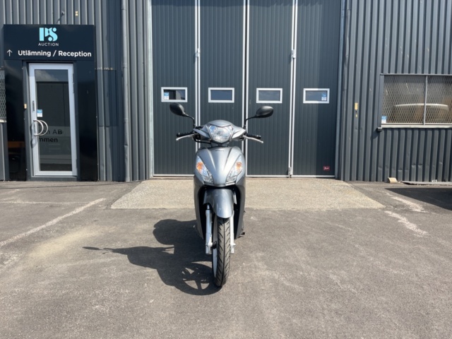 1205397-2 Motorcycle Honda Vision -2019