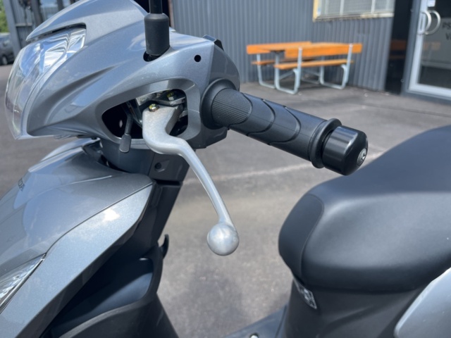 1205397-29 Motorcycle Honda Vision -2019