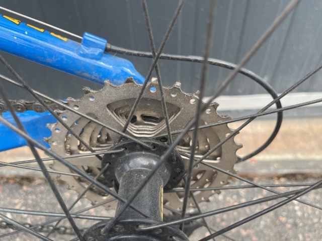 1205399-7 Mountain bike Cannondale Super V 1000