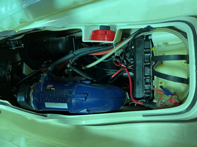 1194273-16 Avon jet rib 320