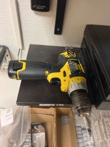 1178654-2 Surveillance system 8 cameras with TV & recording - Defeway