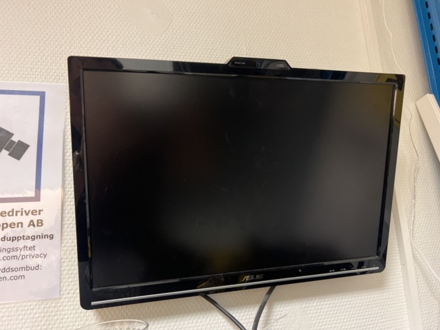 1178654-6 Surveillance system 8 cameras with TV & recording - Defeway