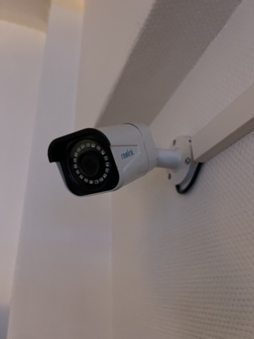 1178654-8 Surveillance system 8 cameras with TV & recording - Defeway