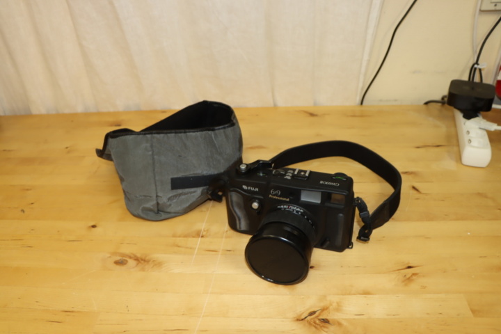 1173686-4 Camera Fuji GW690 III
