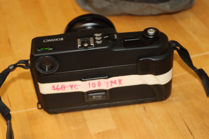 1173686-9 Camera Fuji GW690 III
