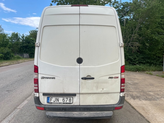 1210851-4 Mercedes-Benz Sprinter 316 CDI Van -2012