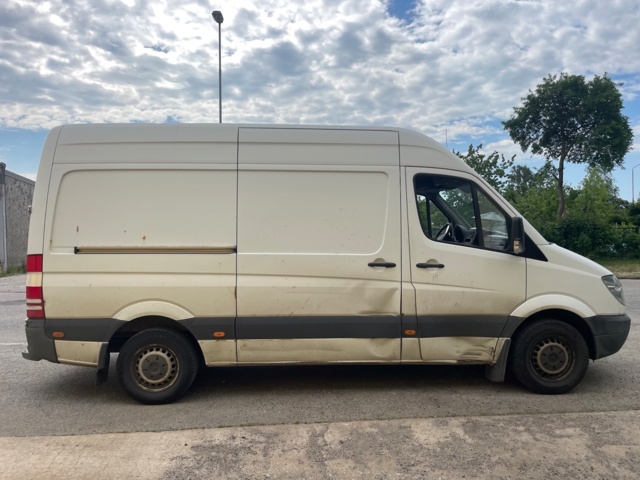 1210851-6 Mercedes-Benz Sprinter 316 CDI Van -2012
