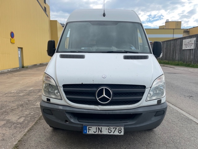 1210851-8 Mercedes-Benz Sprinter 316 CDI Van -2012