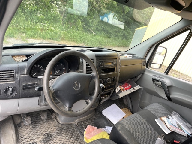 1210851-10 Mercedes-Benz Sprinter 316 CDI Van -2012