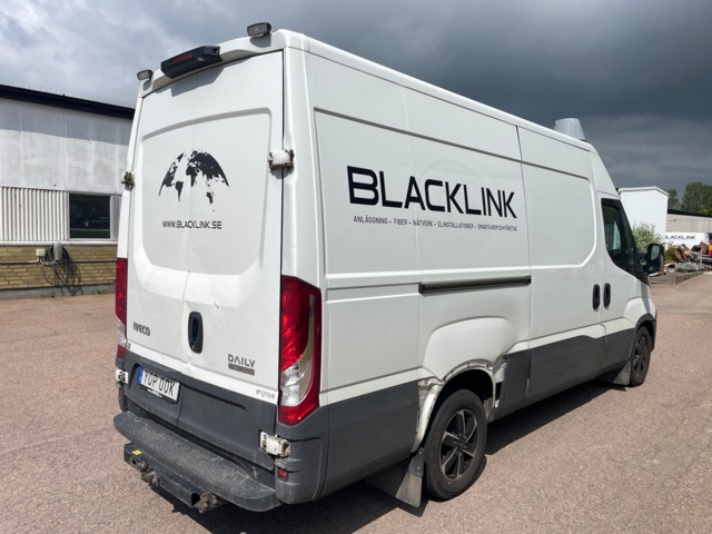 1210856-5 Iveco Daily 35-140 Van -2019