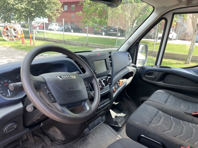 1210856-11 Iveco Daily 35-140 Van -2019