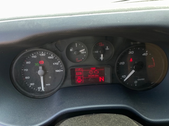 1210856-13 Iveco Daily 35-140 Van -2019