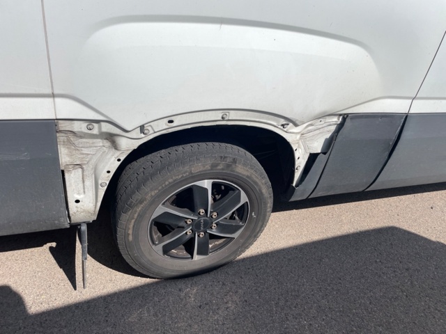 1210856-21 Iveco Daily 35-140 Van -2019