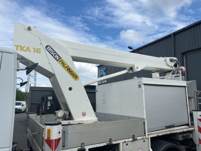 1178671-12 Iveco Eurocargo 80E22 EUROTRONIC -2009