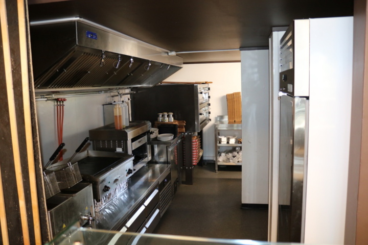 999403-15 Restaurant near Ske-å C sold for relocation or continued operation