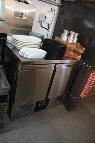 999403-25 Restaurant near Ske-å C sold for relocation or continued operation